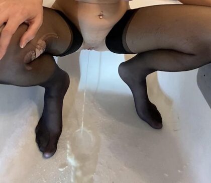 Würdest du dich von mir anpinkeln lassen? » Pantyhose Stockings & Nylons XXX Nudes & Sexting