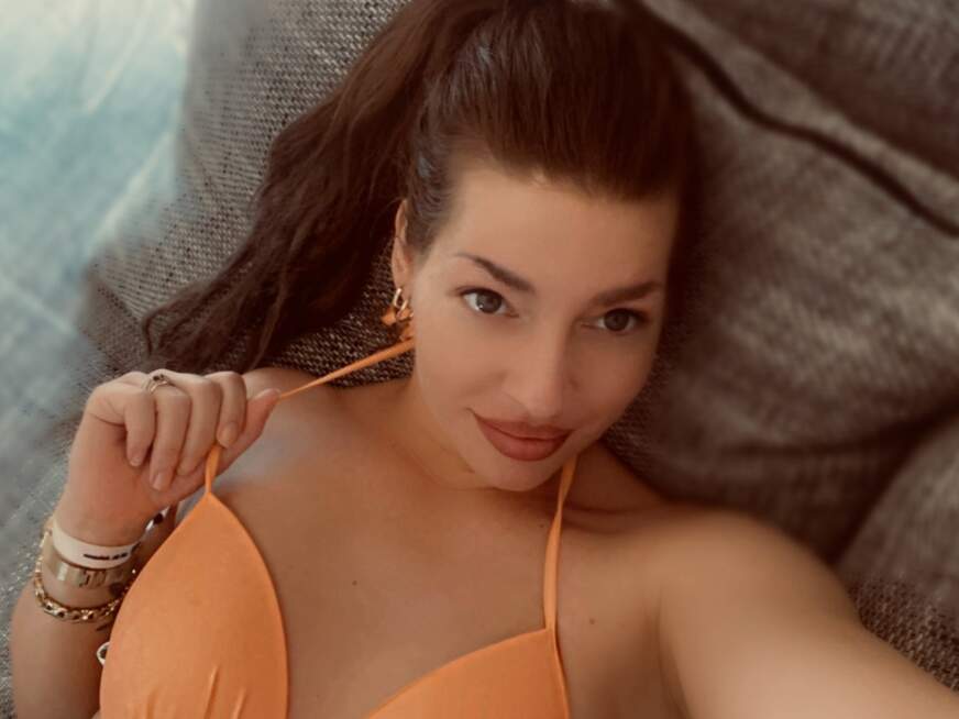 Hi ich bin Jana, bei mir werden deine Träume erfüllt! » Live Sex Webcams XXX Nudes & Sexting